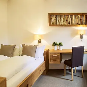 Sommer Hotel